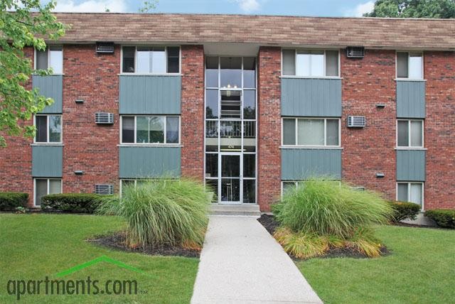 Woodbrooke Apartments